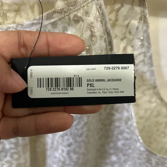 Worthington Women's Gold Animal jacquard Tank Top Petite XL NWT - Picture 4 of 7